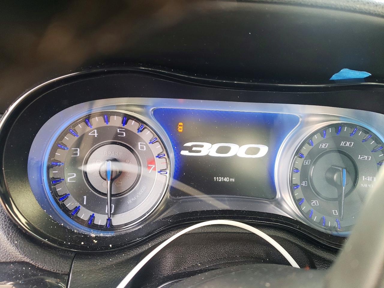 2019 CHRYSLER 300 S photo 9