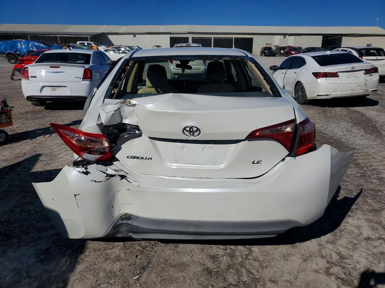 2018 TOYOTA COROLLA L photo 6