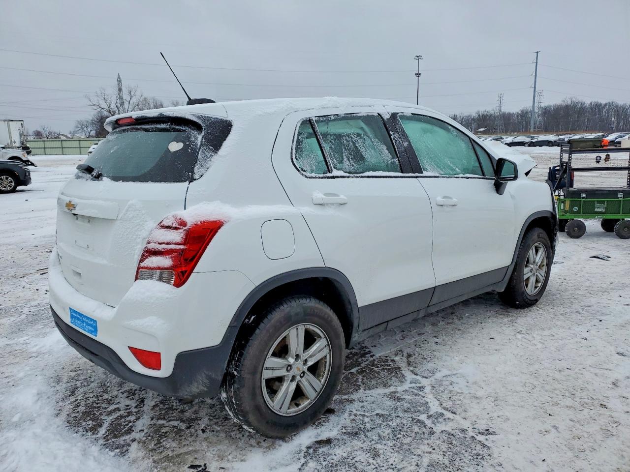 2017 CHEVROLET TRAX LS photo 3