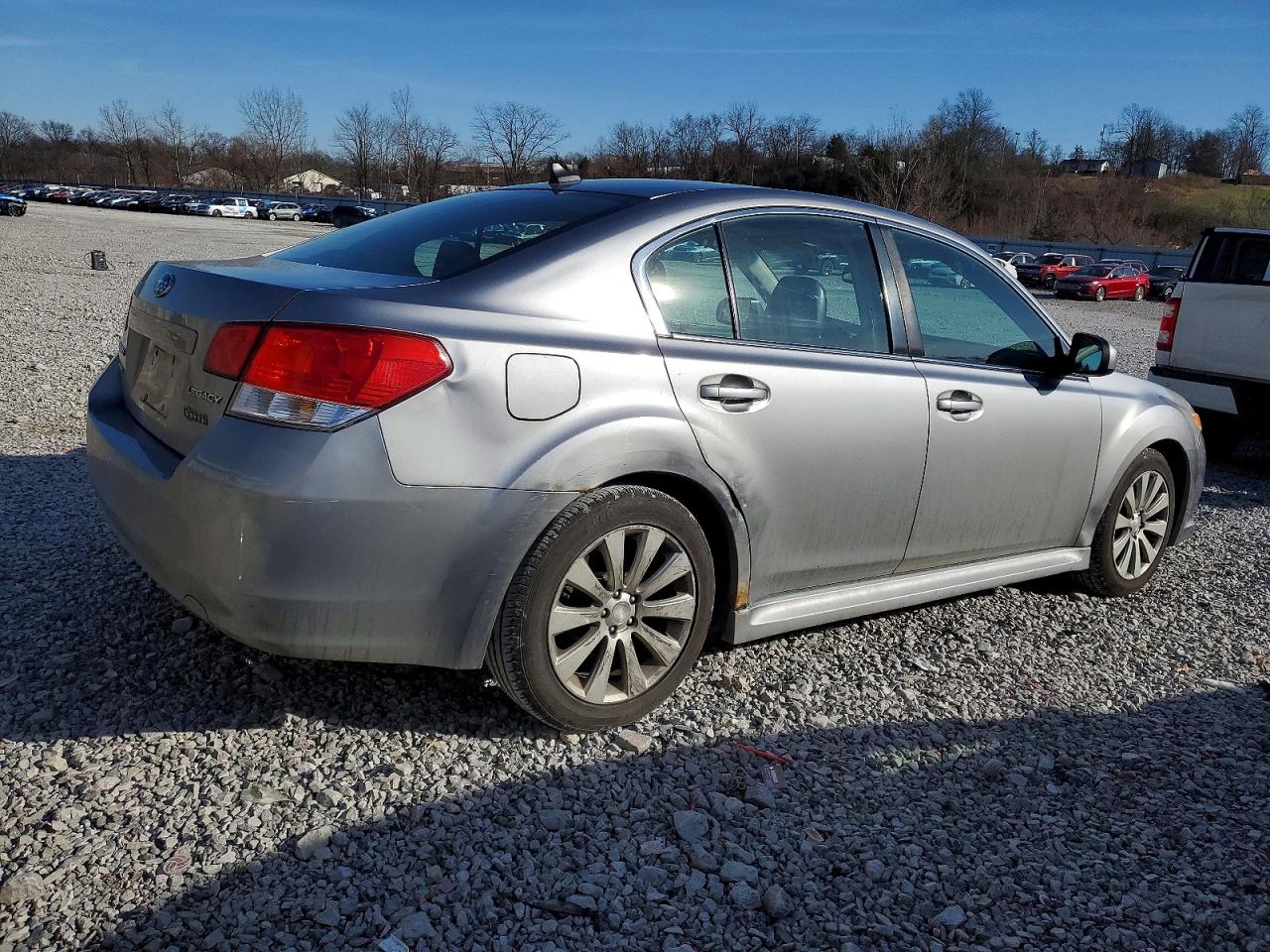 2011 SUBARU LEGACY 2.5I LIMITED photo 3