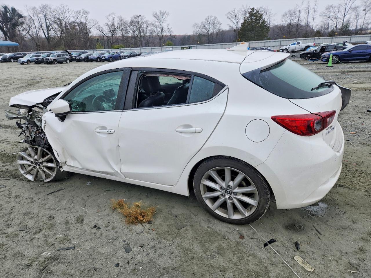 2017 MAZDA 3 GRAND TOURING photo 2