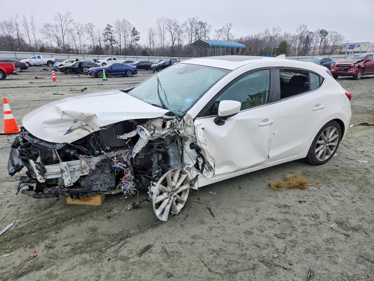 2017 MAZDA 3