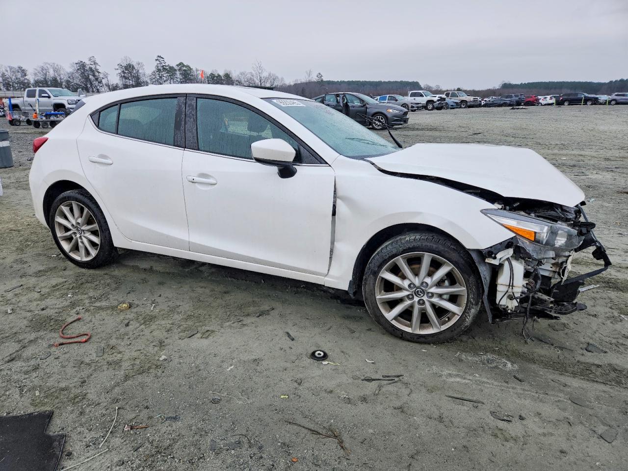 2017 MAZDA 3 GRAND TOURING photo 4