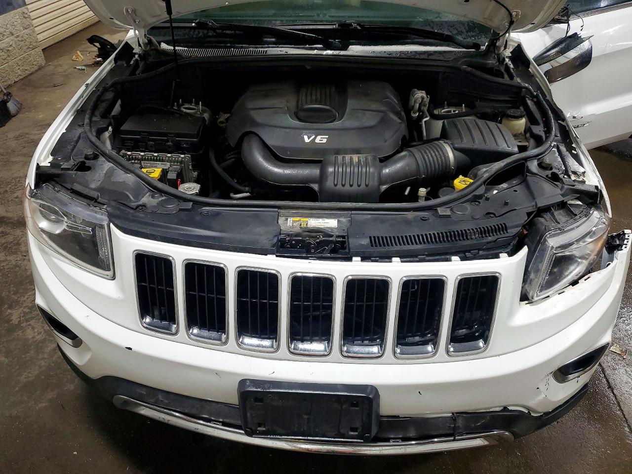 2015 JEEP GRAND CHEROKEE LIMITED photo 12