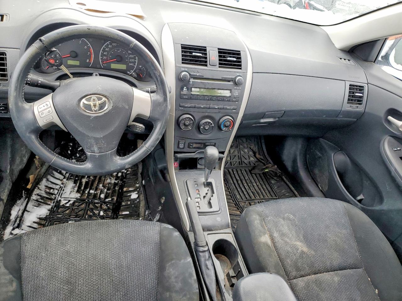 2010 TOYOTA COROLLA BASE photo 8