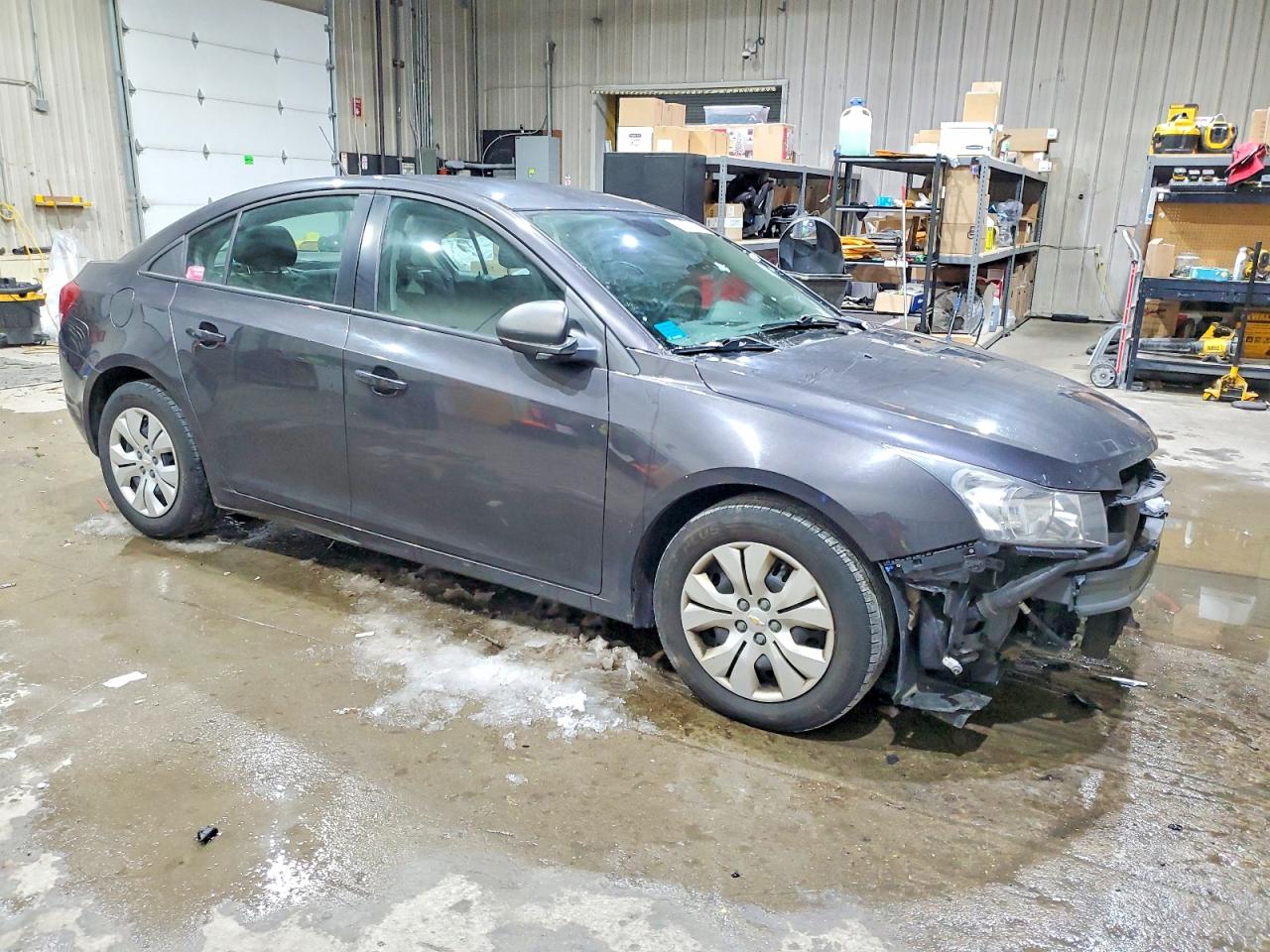 2014 CHEVROLET CRUZE LS photo 4