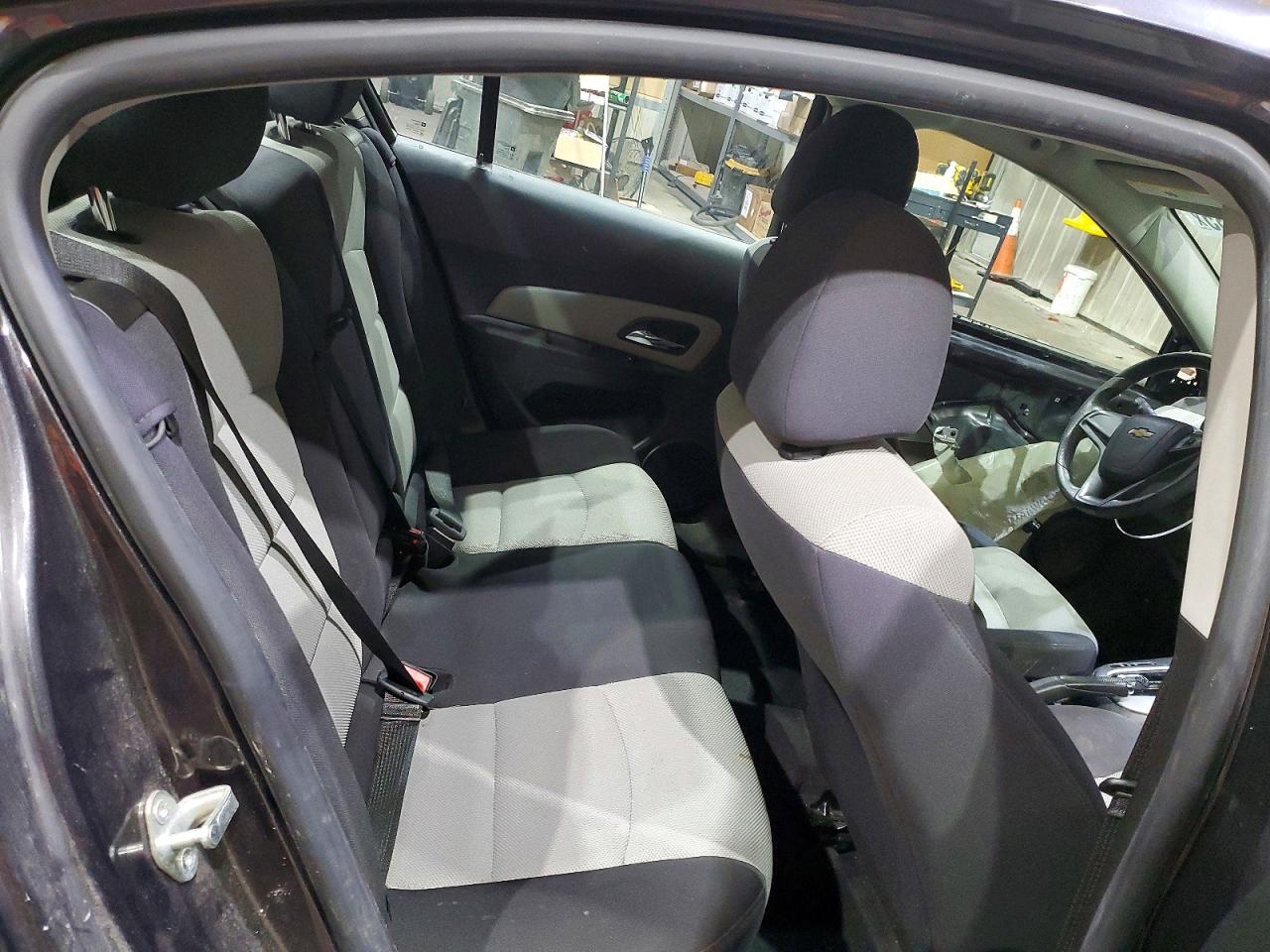 2014 CHEVROLET CRUZE LS photo 10
