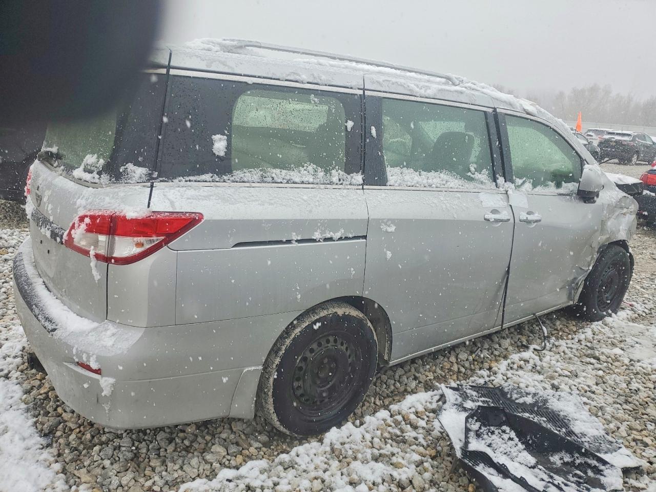 2015 NISSAN QUEST S photo 3