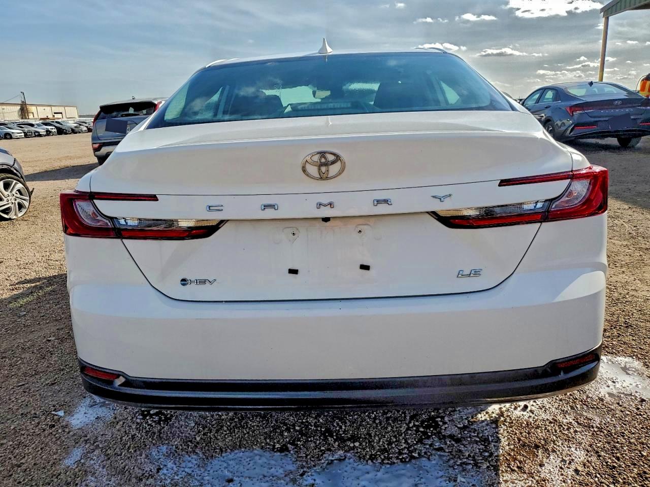 2025 TOYOTA CAMRY XSE photo 6