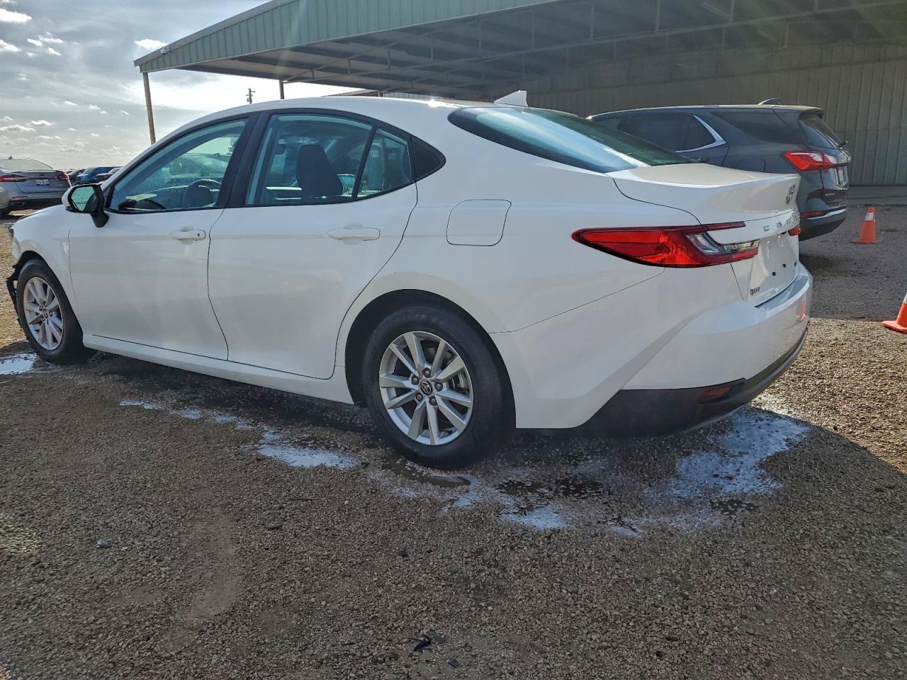 2025 TOYOTA CAMRY XSE photo 2