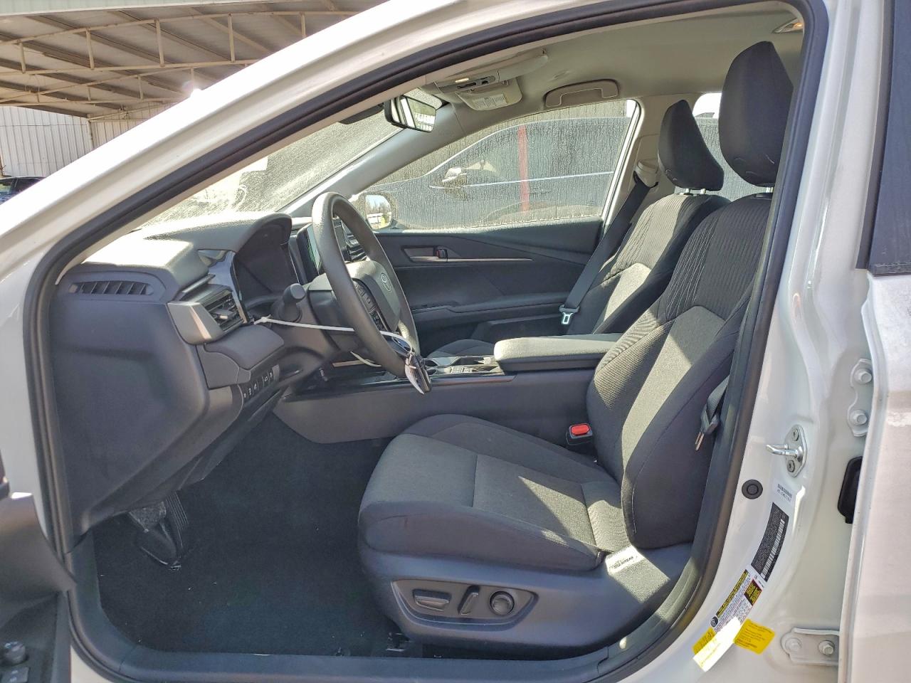 2025 TOYOTA CAMRY XSE photo 7