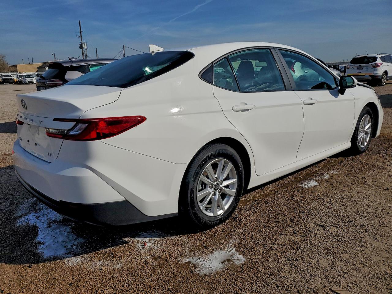 2025 TOYOTA CAMRY XSE photo 3