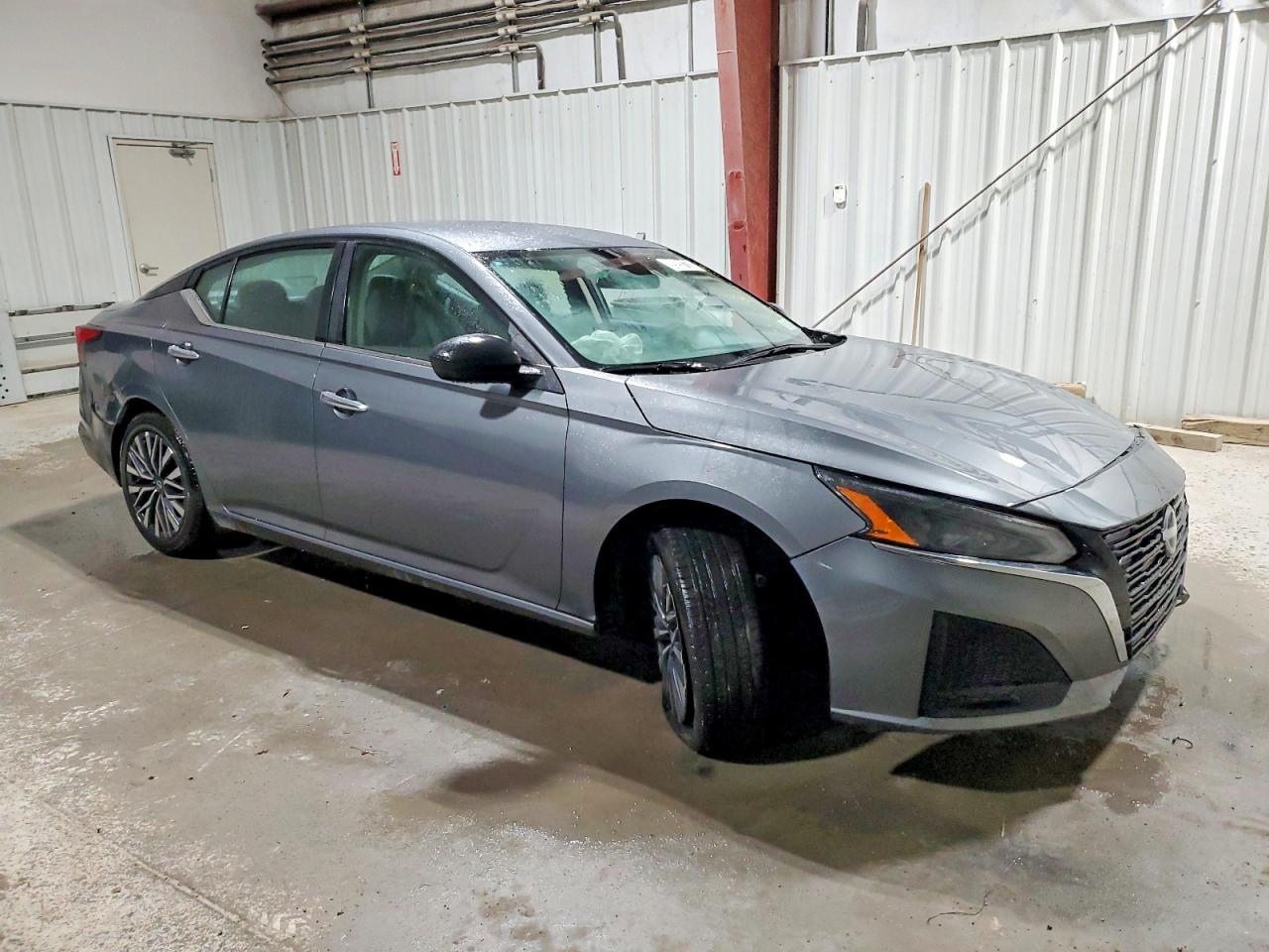 2025 NISSAN ALTIMA SV photo 4