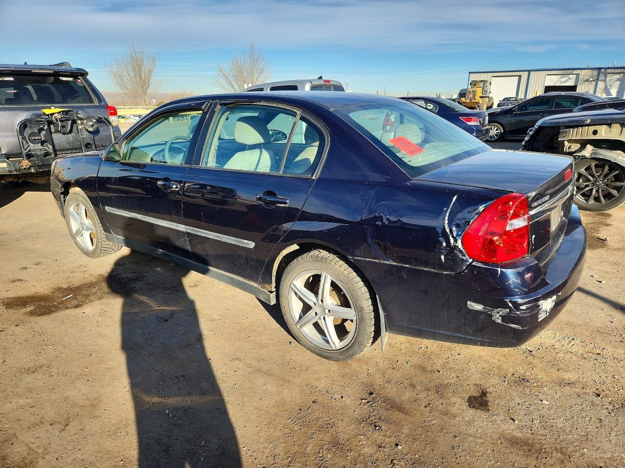 2005 CHEVROLET MALIBU photo 2