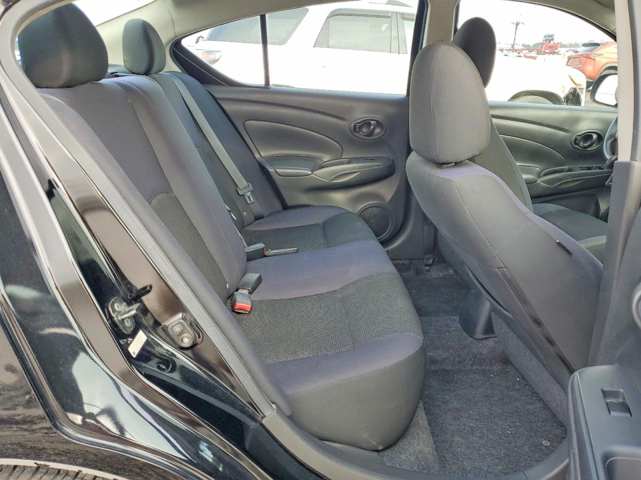 2012 NISSAN VERSA S photo 10