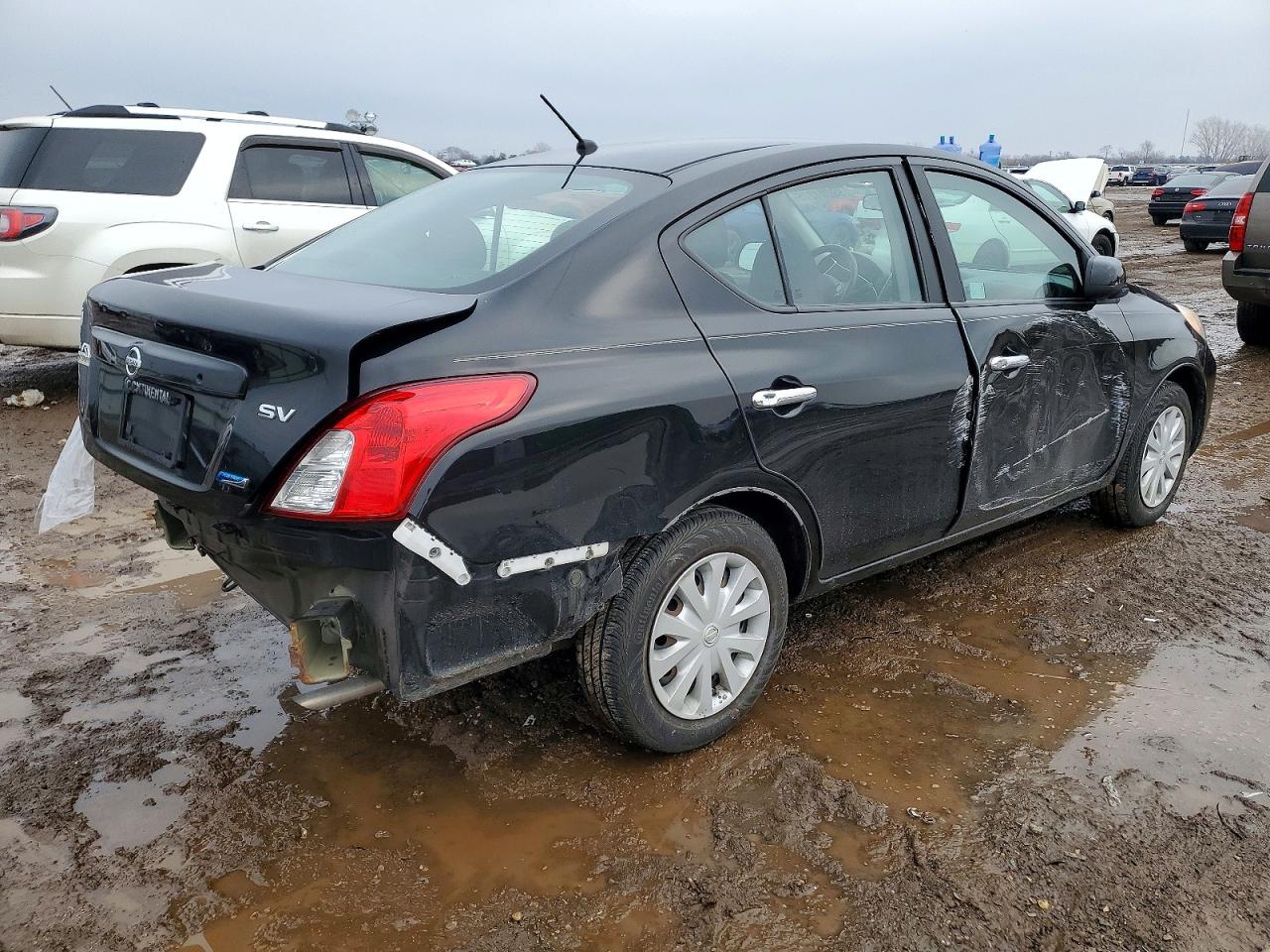 2012 NISSAN VERSA S photo 3