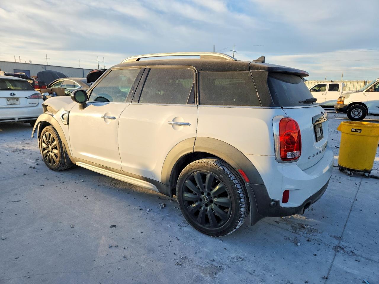 2019 MINI COOPER S COUNTRYMAN photo 2