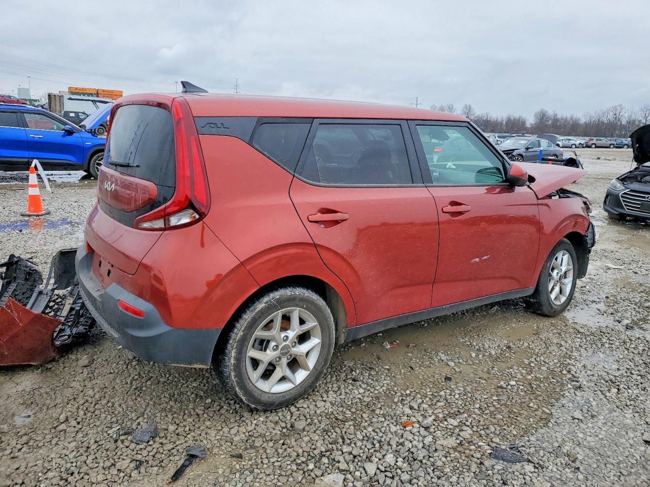 2022 KIA SOUL LX photo 3