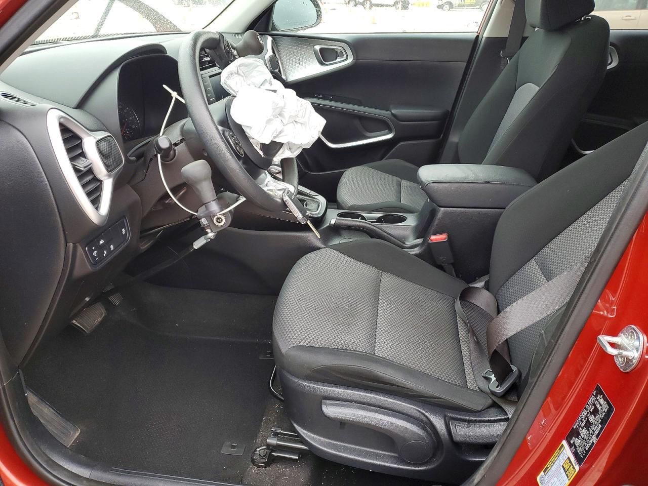 2022 KIA SOUL LX photo 7