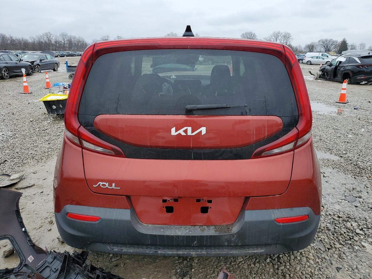 2022 KIA SOUL LX photo 6
