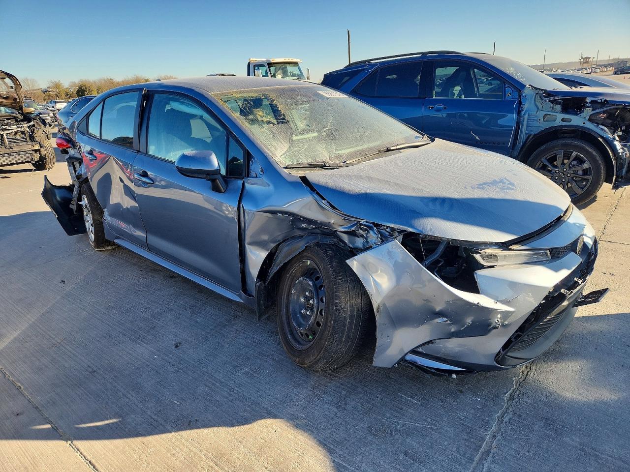 2025 TOYOTA COROLLA LE photo 4