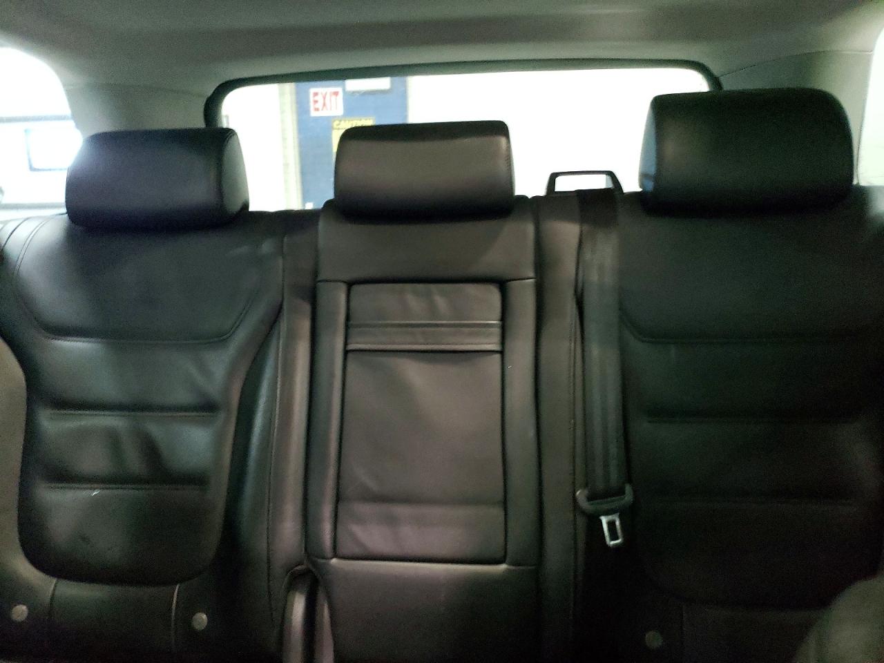 2011 VOLKSWAGEN TOUAREG V6 photo 10
