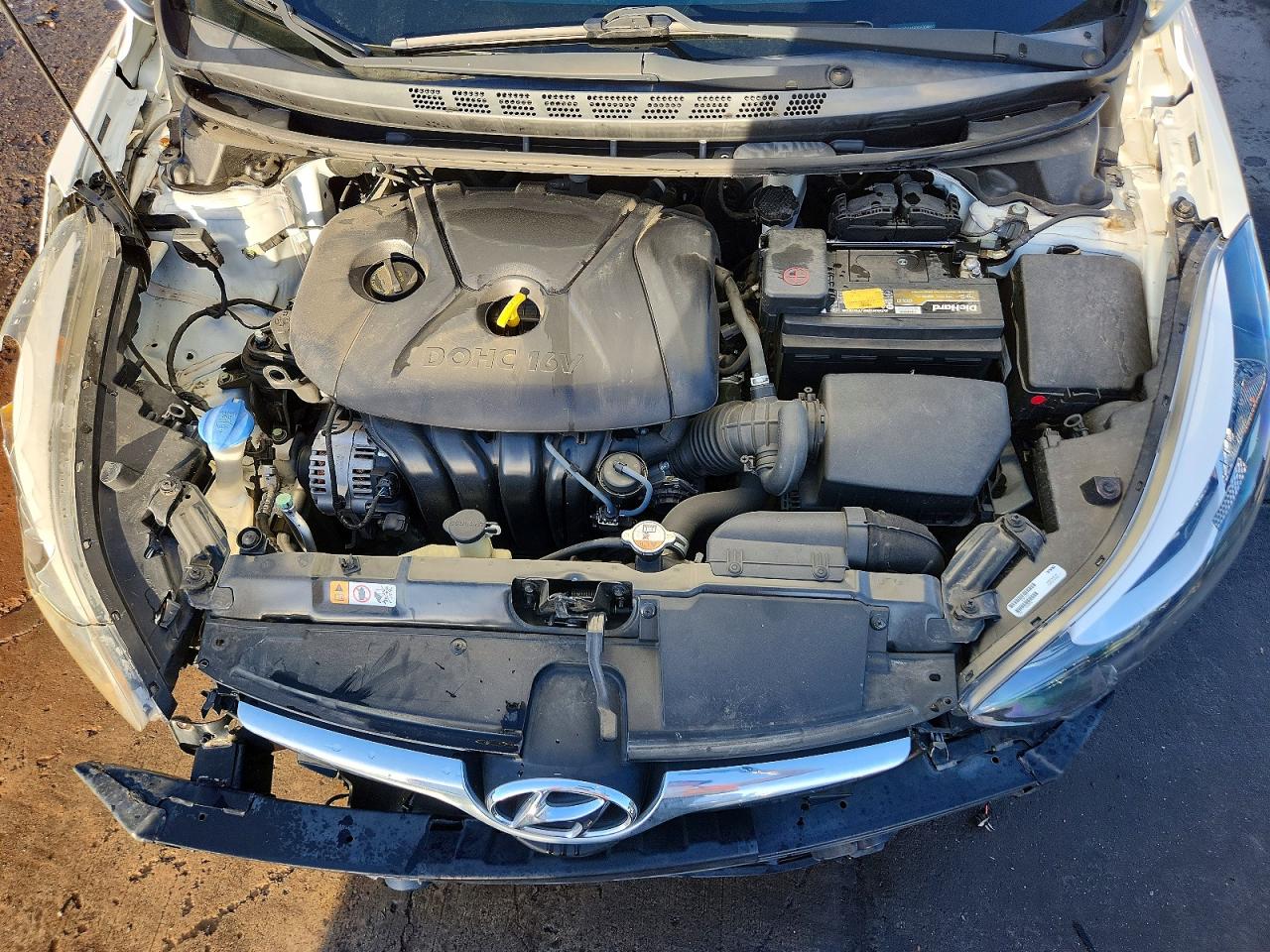 2016 HYUNDAI ELANTRA SE photo 11