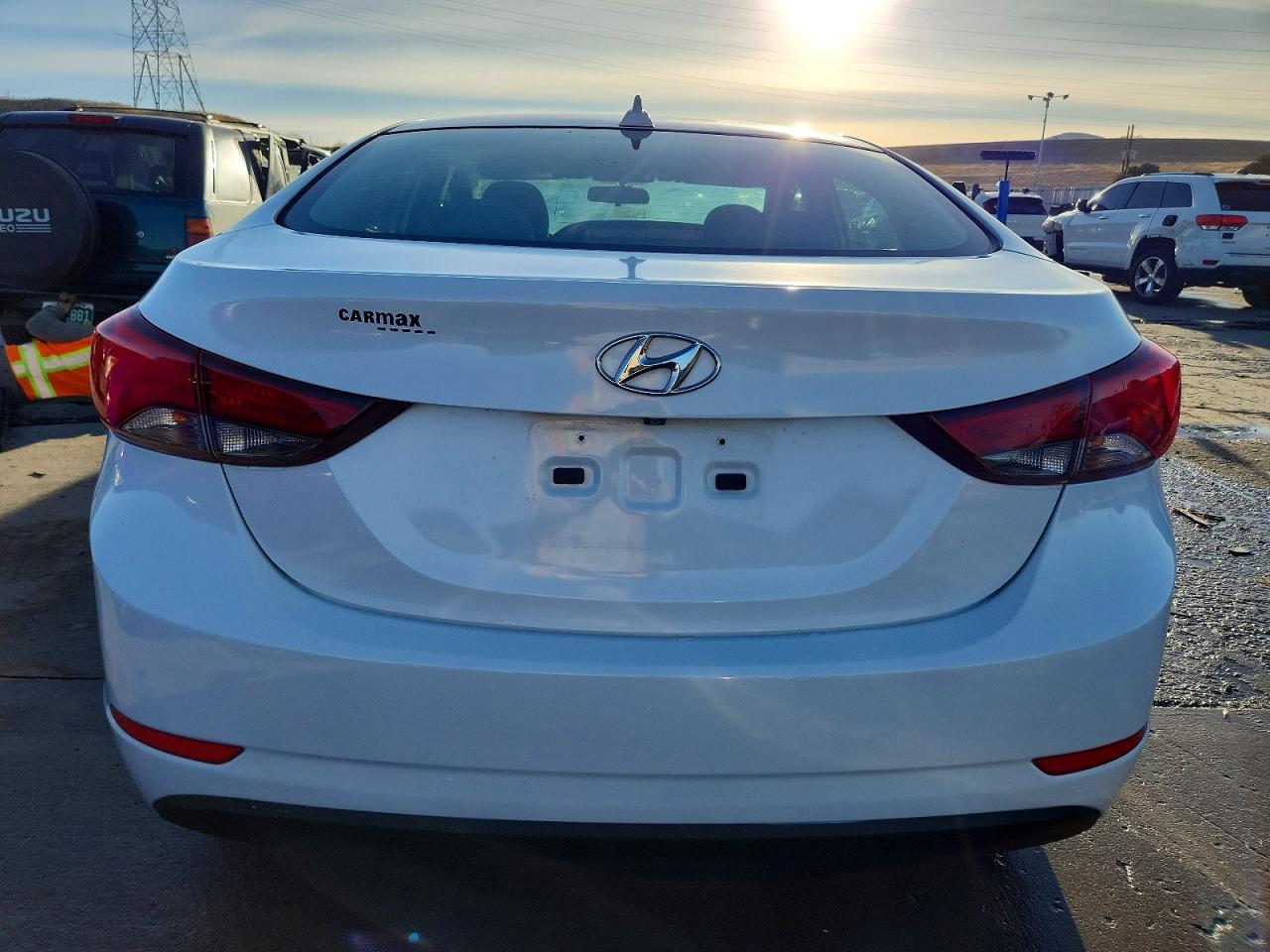 2016 HYUNDAI ELANTRA SE photo 6