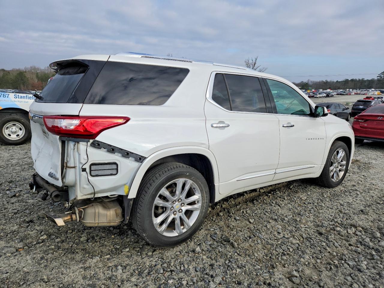 2020 CHEVROLET TRAVERSE HIGH COUNTRY photo 3