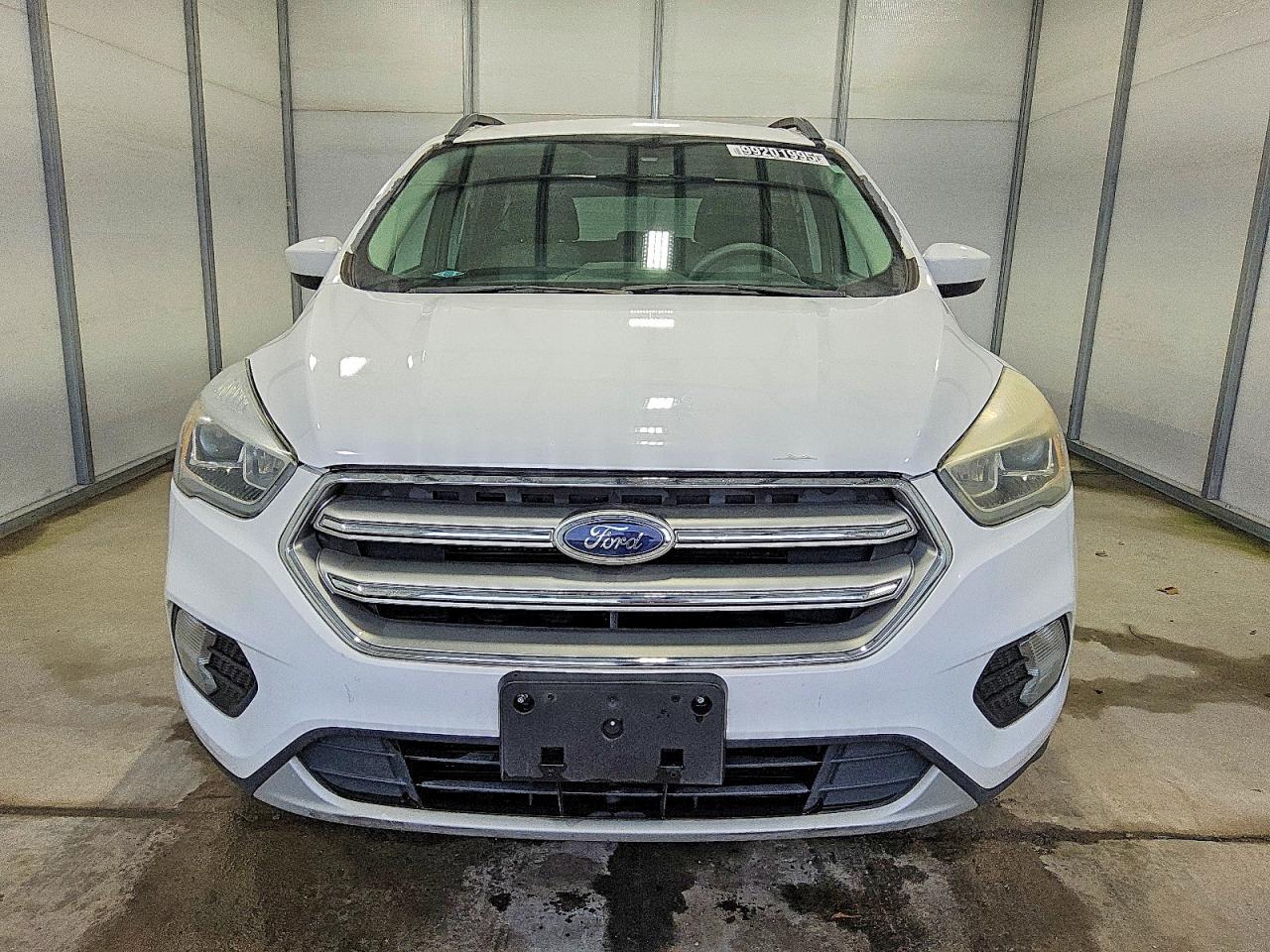 2017 FORD ESCAPE SE photo 5