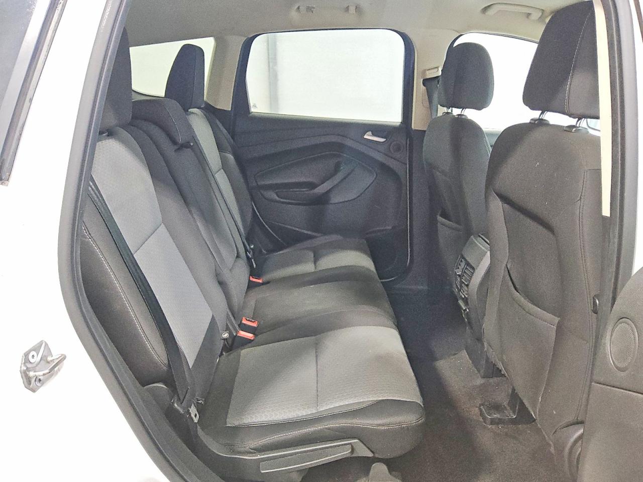 2017 FORD ESCAPE SE photo 11