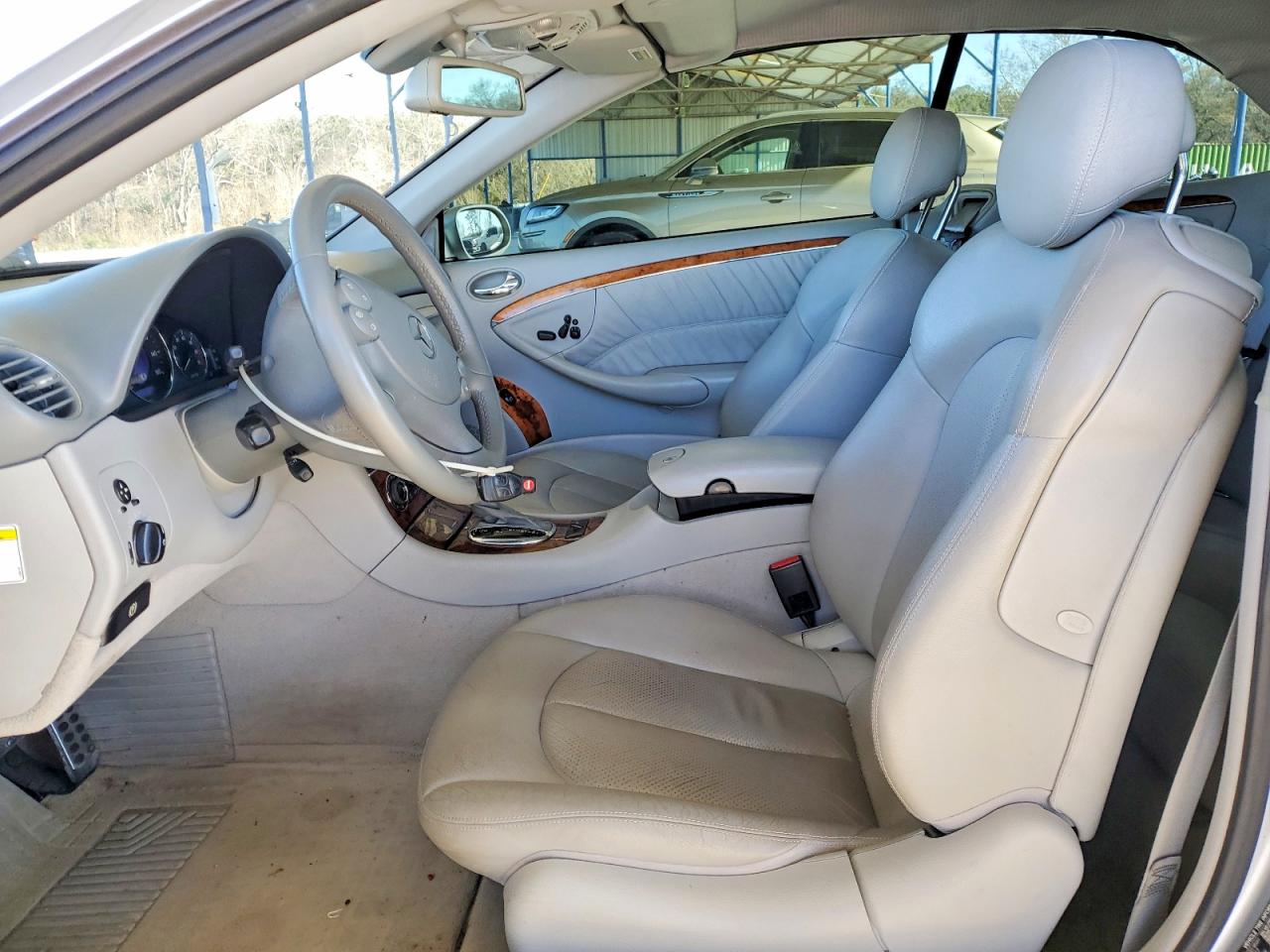 2005 MERCEDES-BENZ CLK 320 photo 7