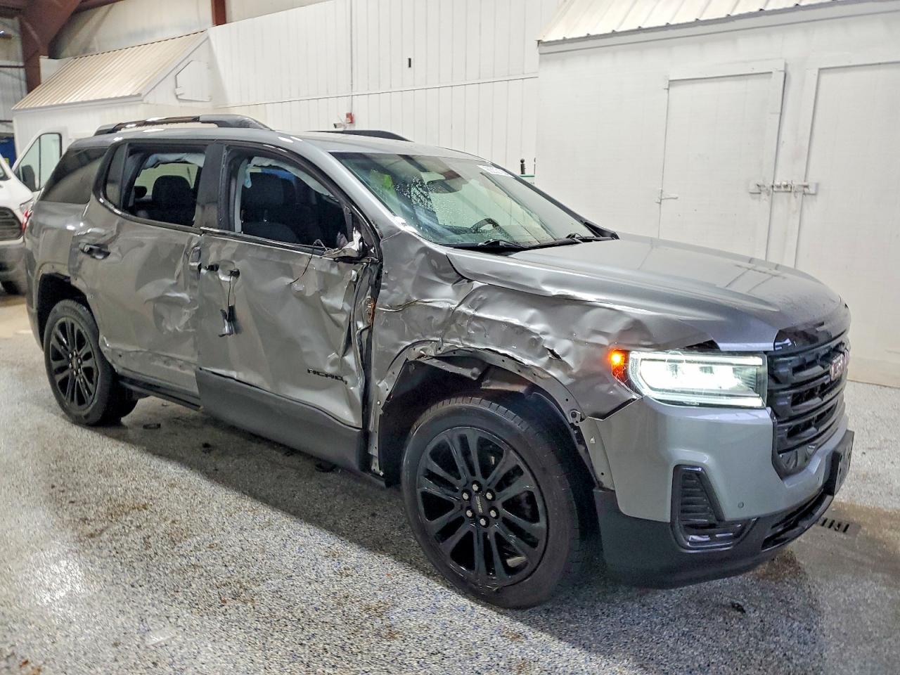 2023 GMC ACADIA SLE photo 4