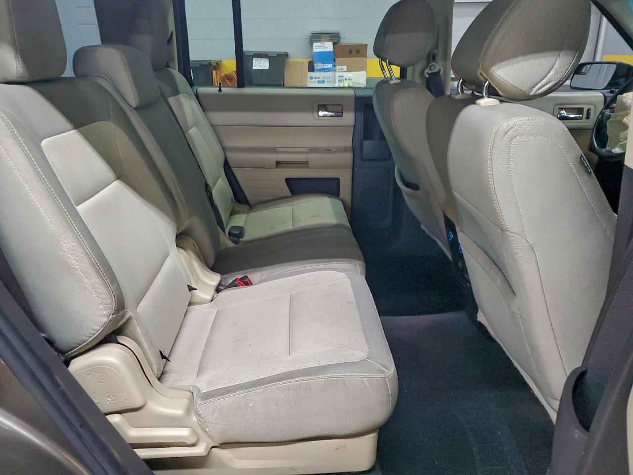 2014 FORD FLEX SE photo 11