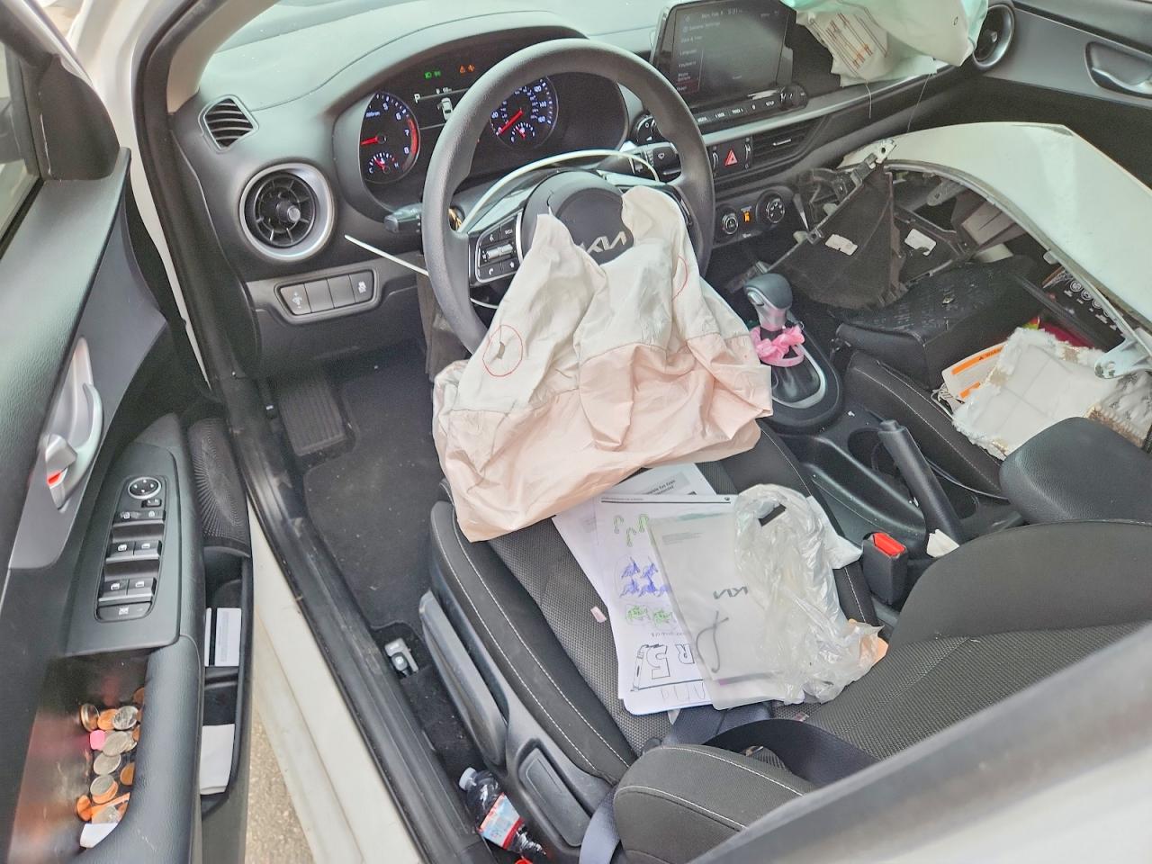 2024 KIA FORTE LX photo 8