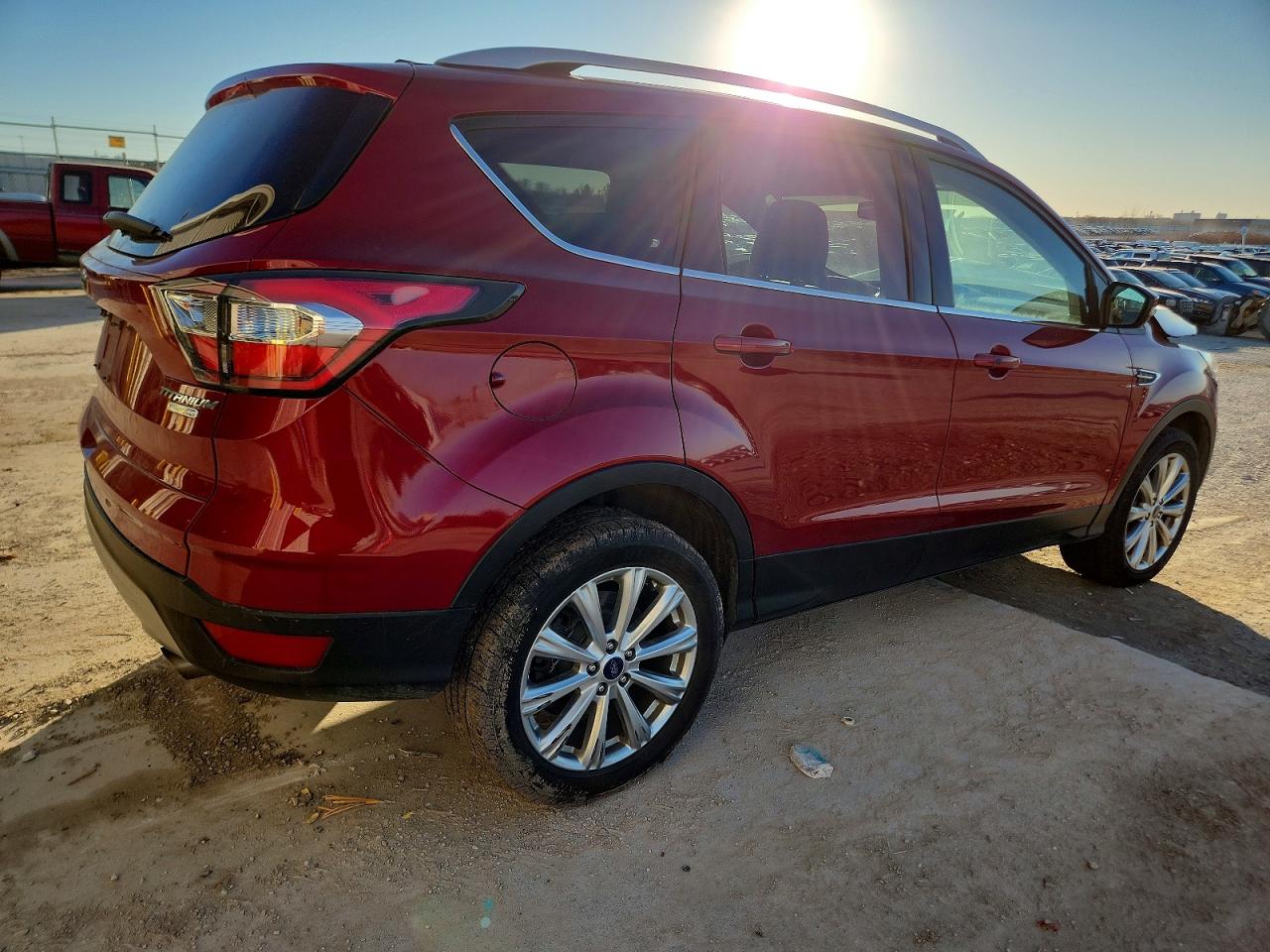 2017 FORD ESCAPE TITANIUM photo 3