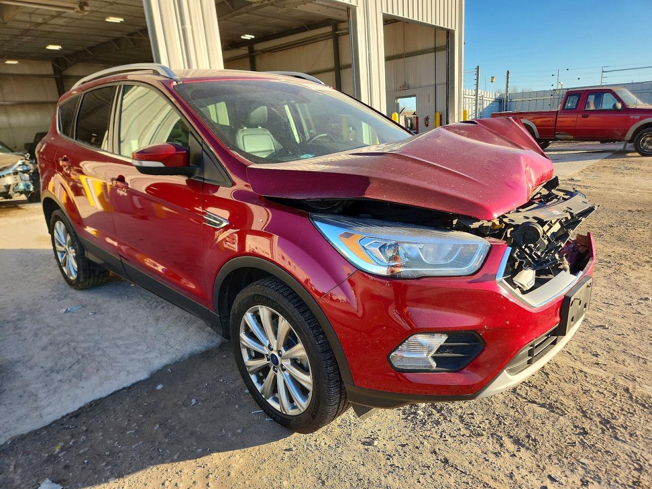 2017 FORD ESCAPE TITANIUM photo 4