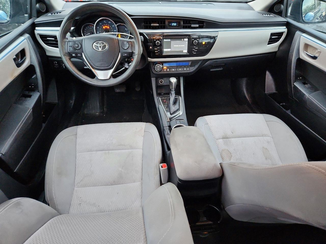 2015 TOYOTA COROLLA L photo 8