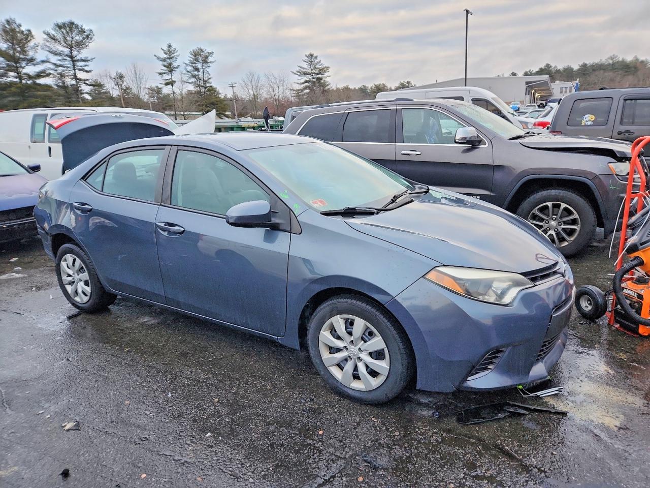 2015 TOYOTA COROLLA L photo 4