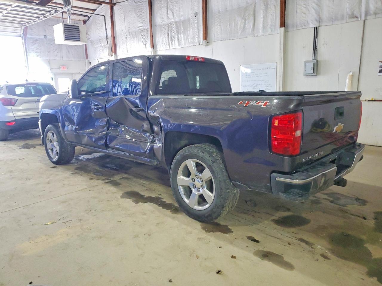 2016 CHEVROLET SILVERADO K1500 LT photo 3