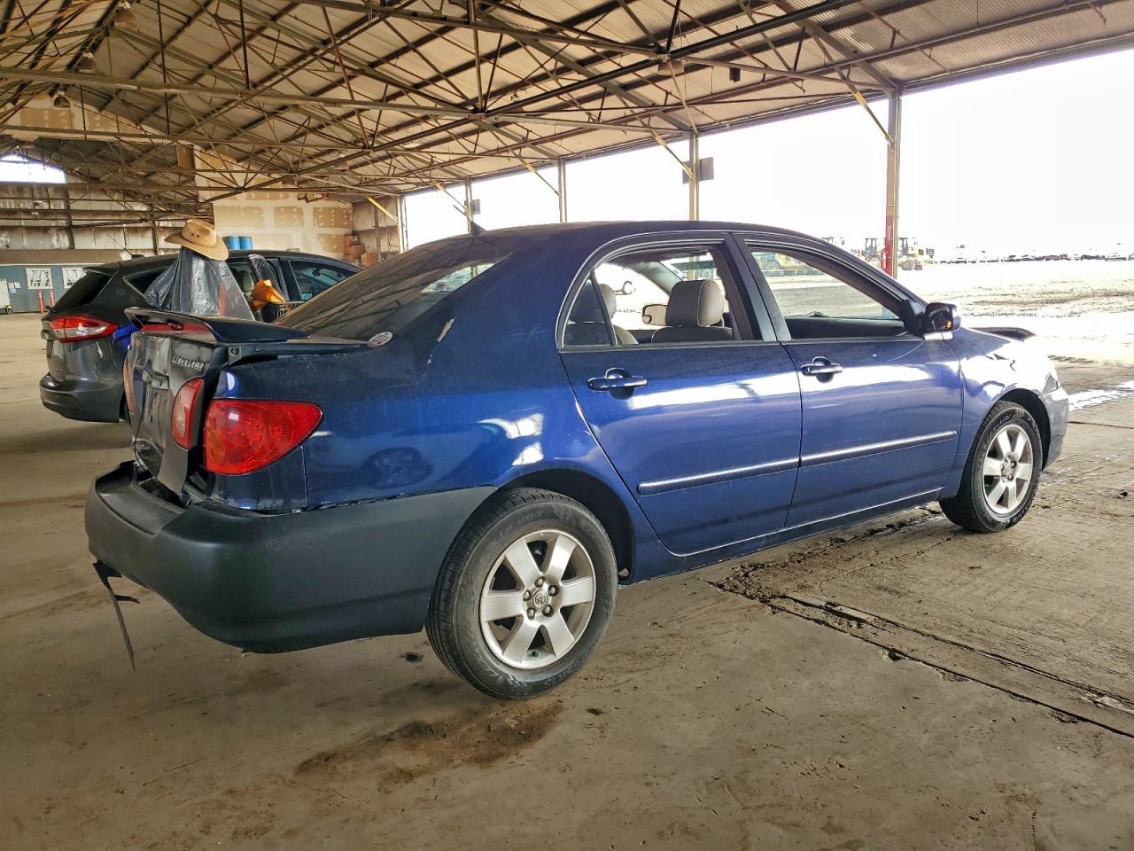 2004 TOYOTA COROLLA CE photo 3