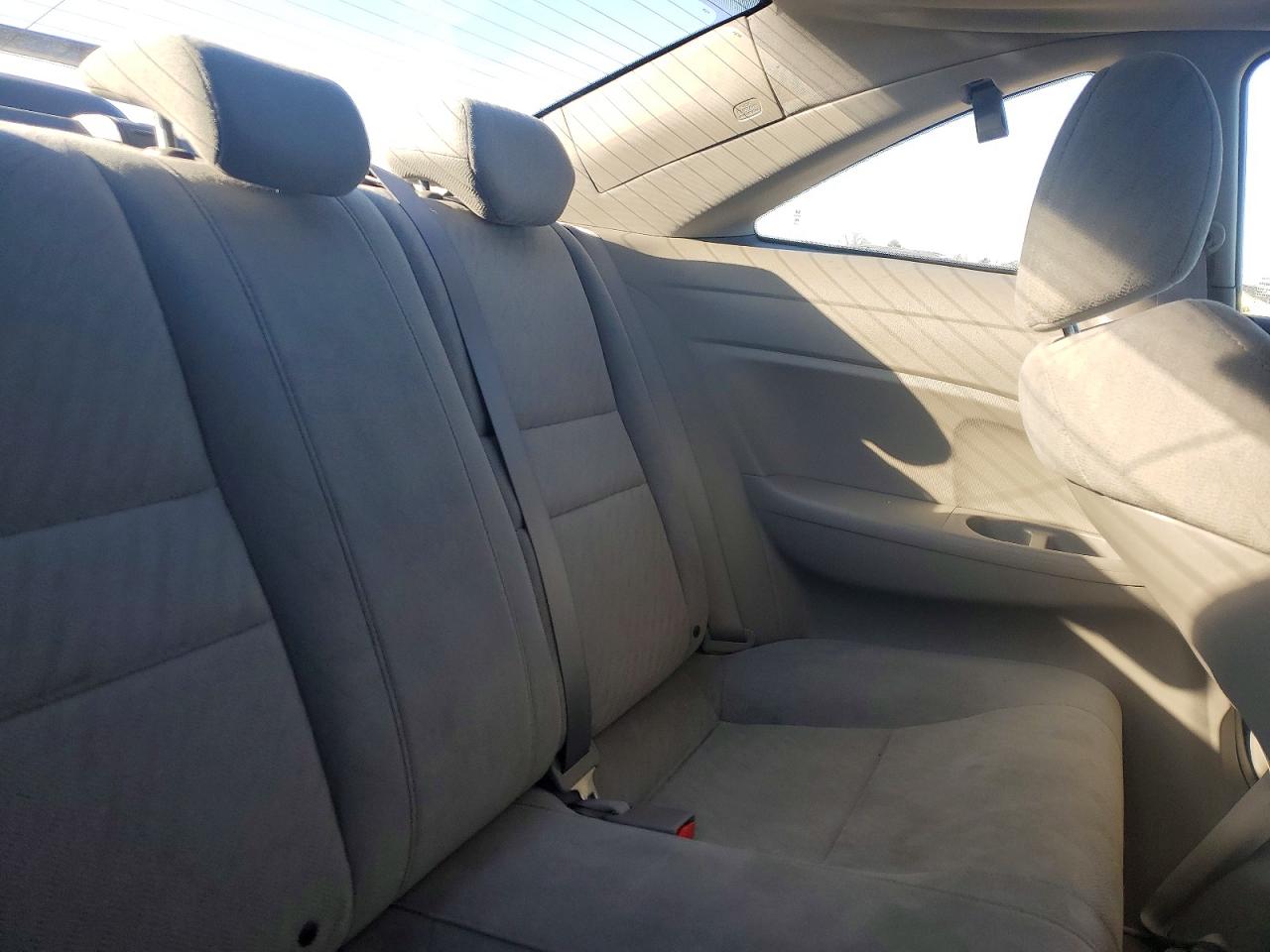 2011 HONDA CIVIC LX photo 10