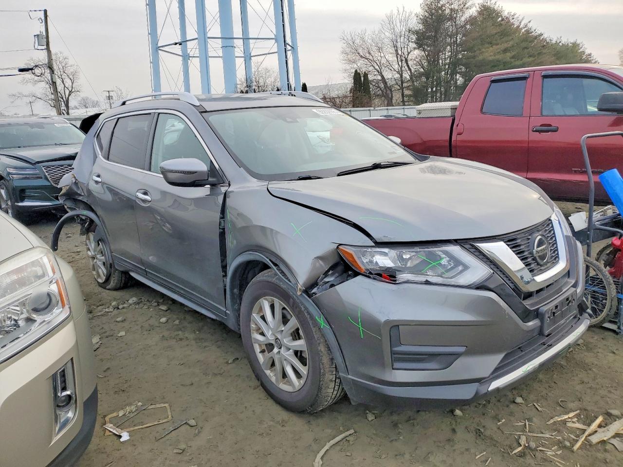 2019 NISSAN ROGUE S photo 4