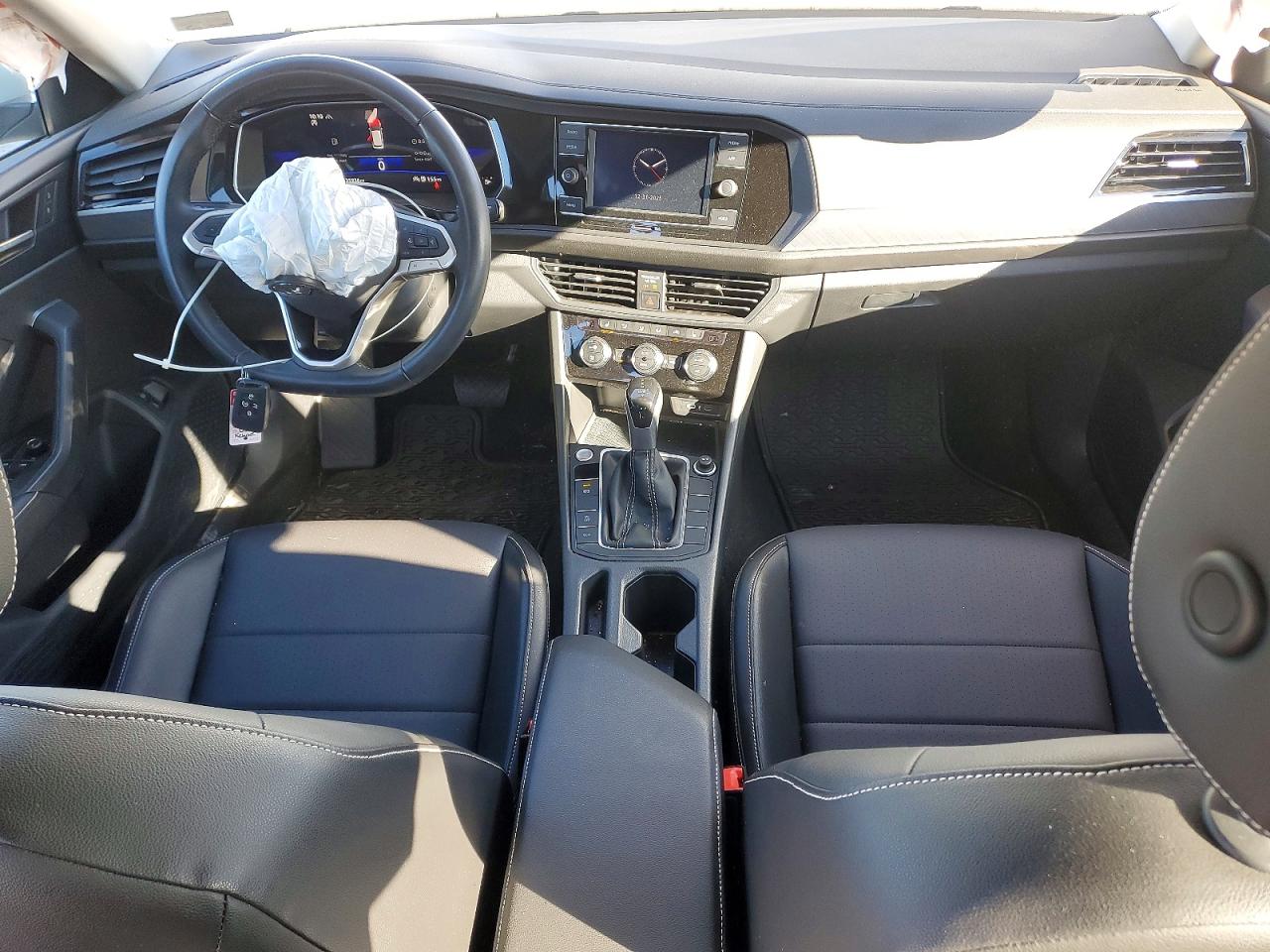 2023 VOLKSWAGEN JETTA SE photo 8