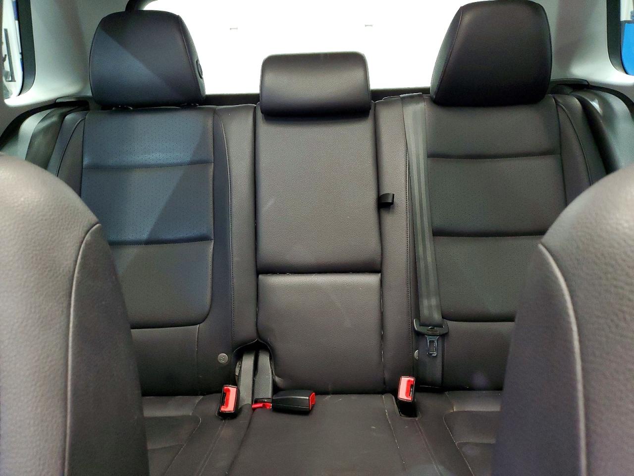 2016 VOLKSWAGEN TIGUAN S photo 10