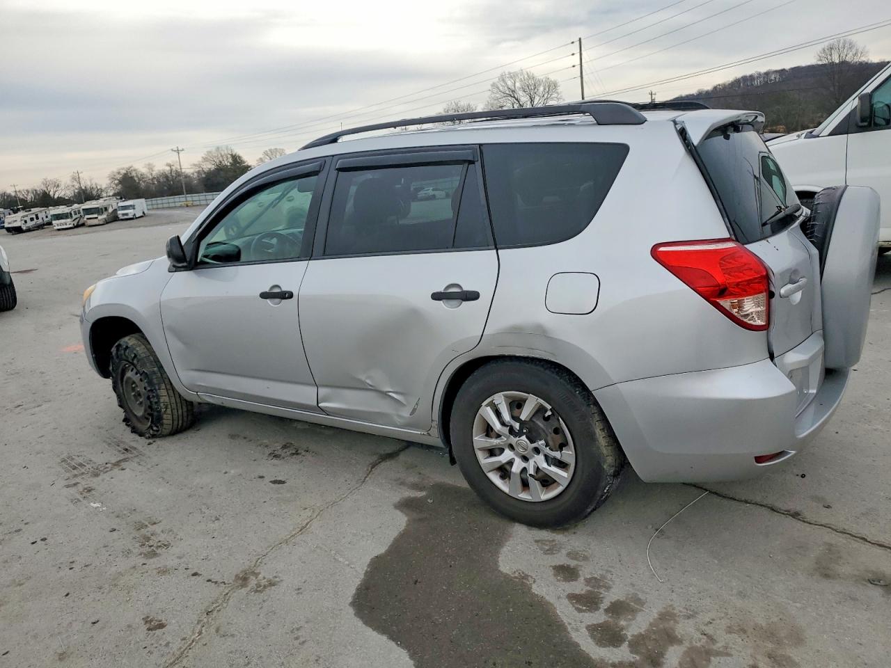 2007 TOYOTA RAV4 photo 2