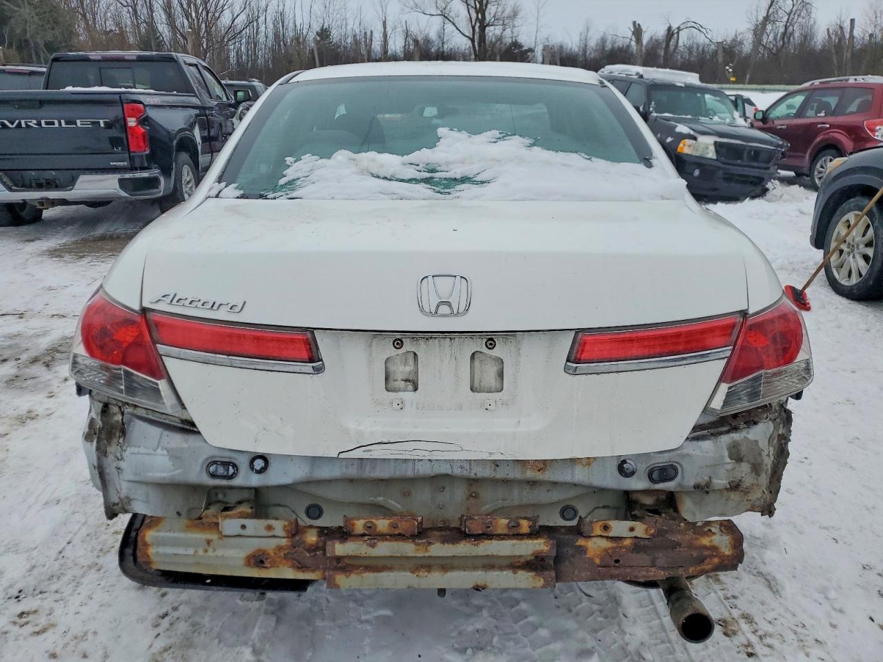 2011 HONDA ACCORD LX photo 6