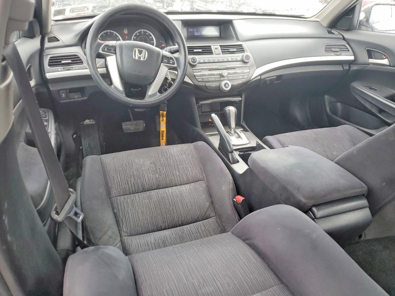 2011 HONDA ACCORD LX photo 8