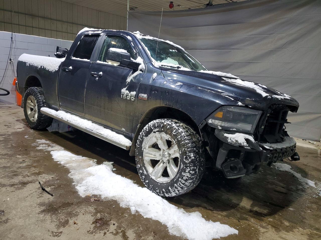 2013 RAM 1500 SPORT photo 4