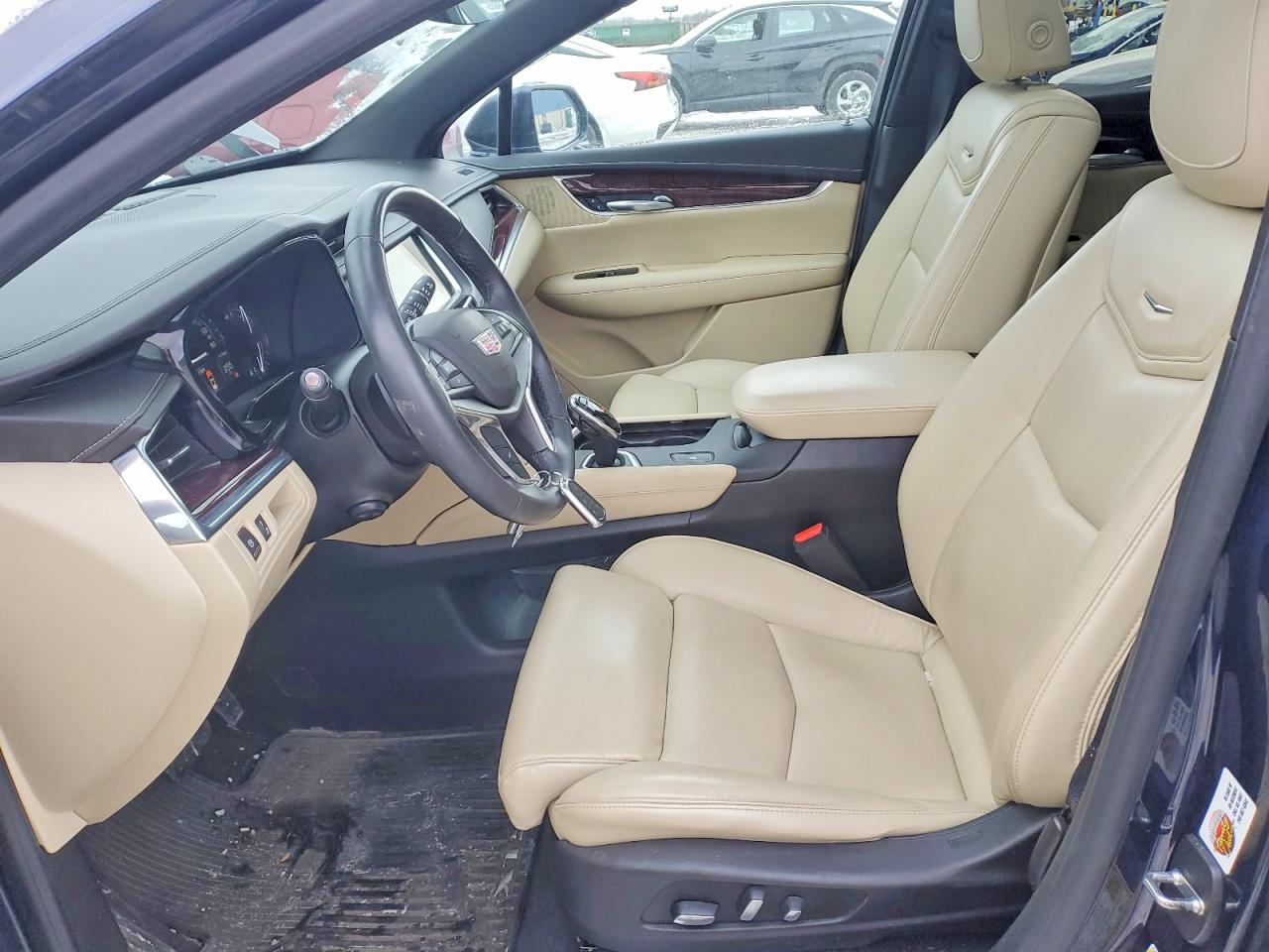 2017 CADILLAC XT5 LUXURY photo 7